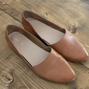 Leather pointed toe flats
